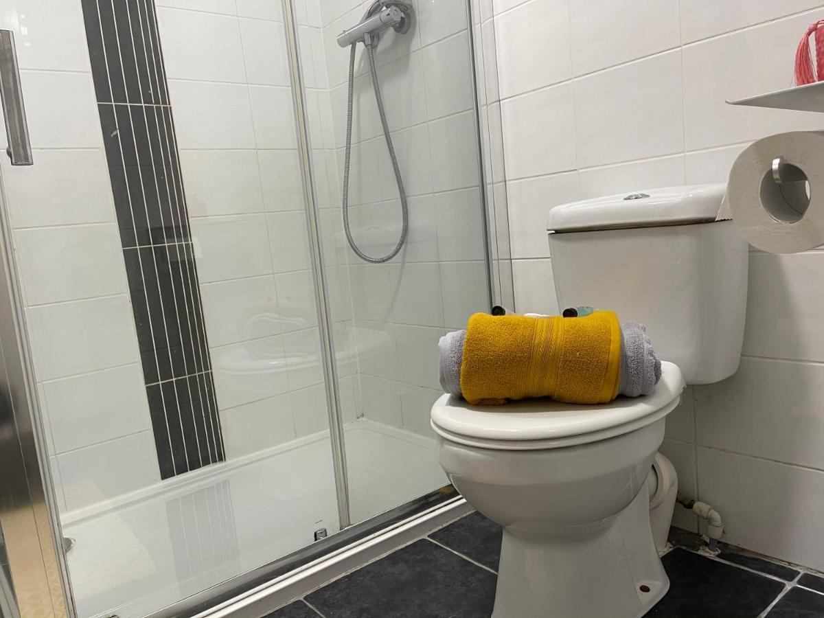 Hla Holytown Διαμέρισμα Mossend Εξωτερικό φωτογραφία