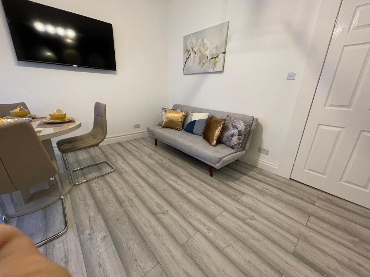 Hla Holytown Διαμέρισμα Mossend Εξωτερικό φωτογραφία